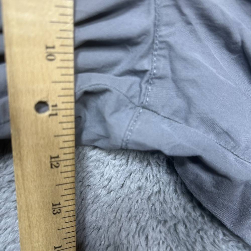 Columbia Chino Shorts Men's Size 38 Gray Pockets 10" Inseam *SPOTS - Picture 11 of 12